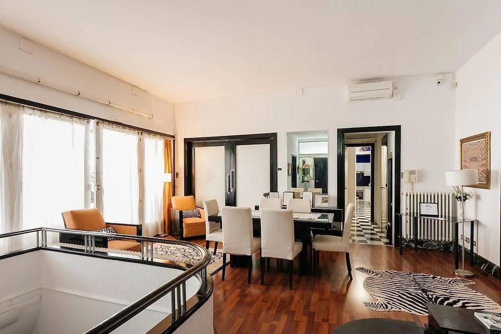 Casa Vilaro Barcelona 3*,